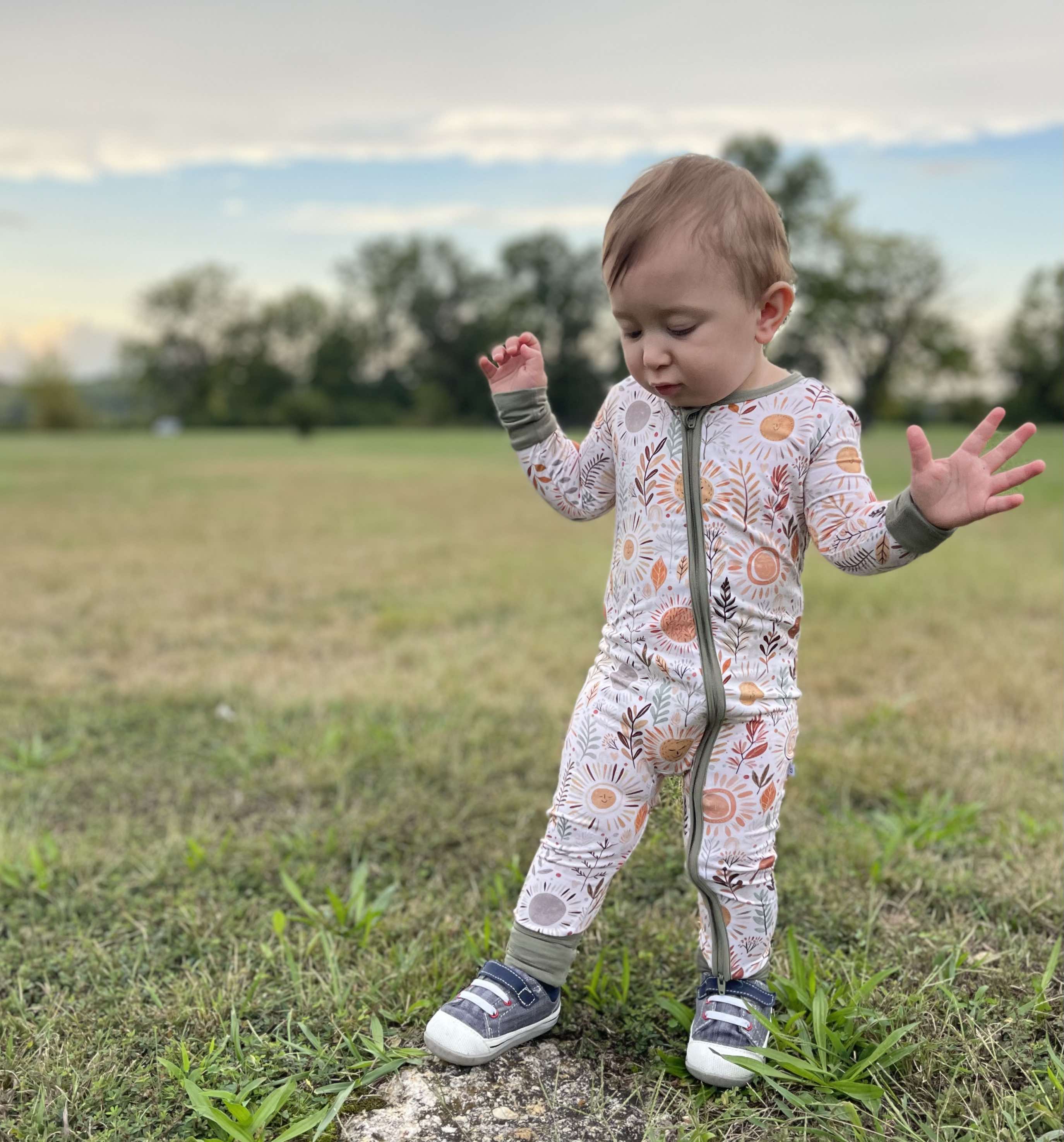 Midnight Sun | Grow-with-Me Zippy