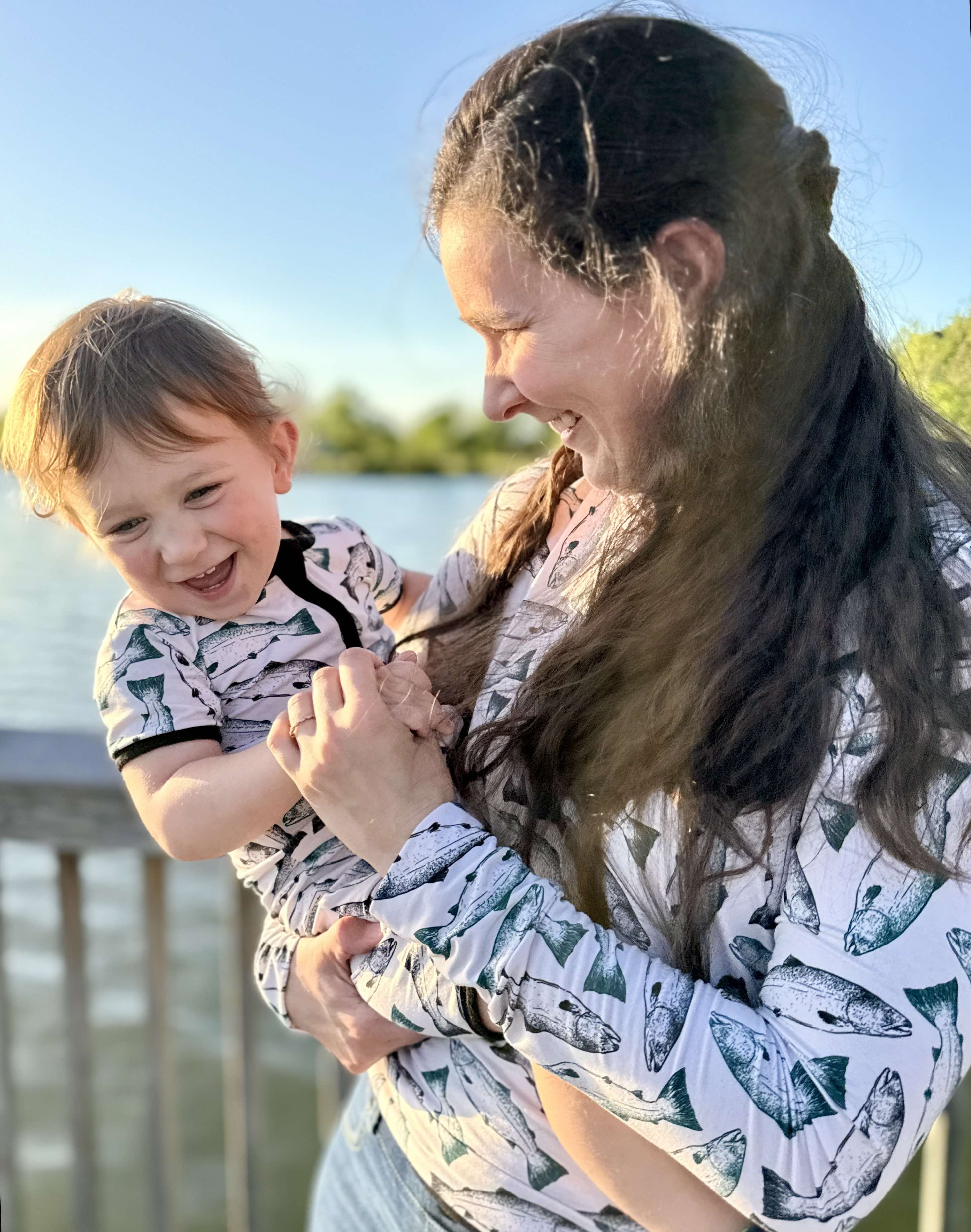 Wild Alaskan Salmon | Adult Lightweight Hoodie